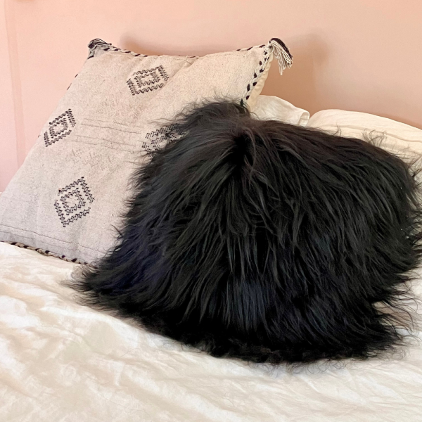 Maison Thuret - Coussin En Peau De Mouton Islandais Noir
